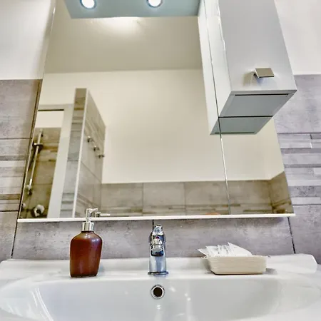 Casa Maire Апартаменты Рим